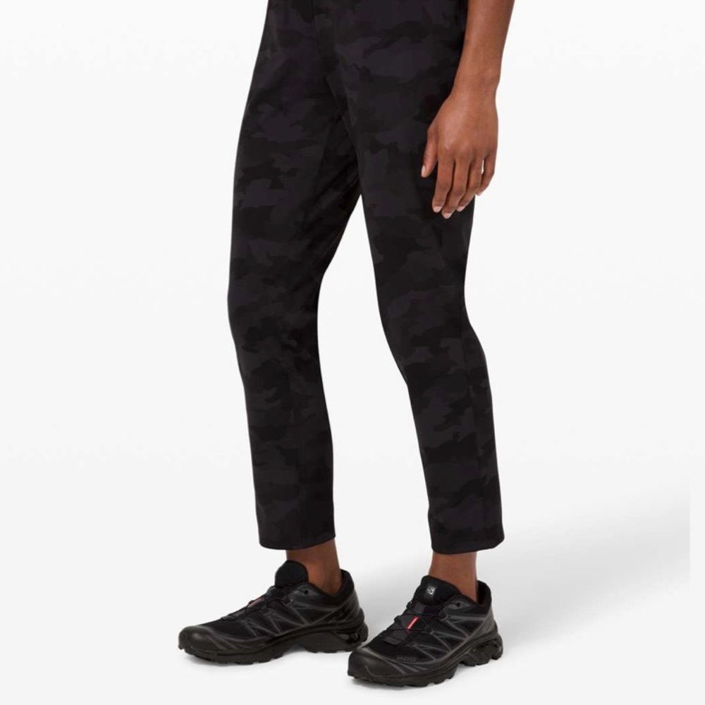 Lululemon Pants 6 Black Camo - Picture 5 of 16